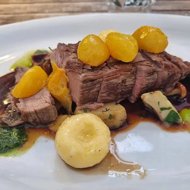 Abendessen in der "Blauen Gans"